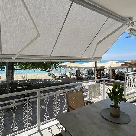 Zoe Seafront Aprt Apartment Siviri