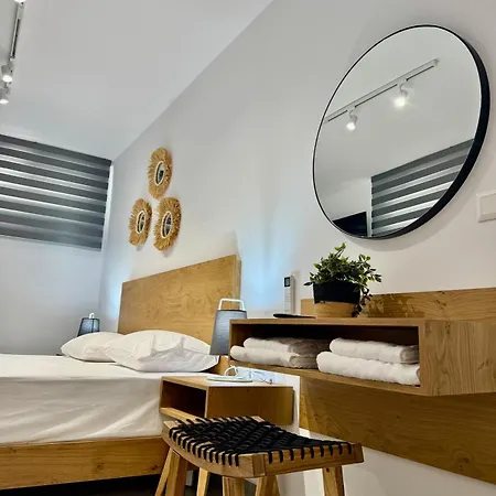 Zoe Seafront Aprt Апартаменты