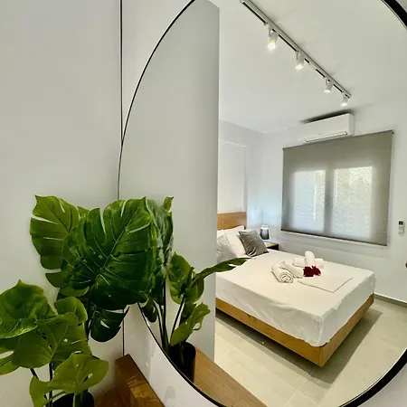 Zoe Seafront Aprt Апартаменты *